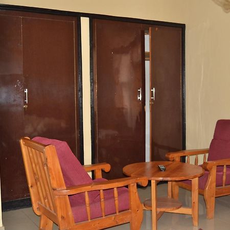 Happiness Star Motel Butare Eksteriør bilde